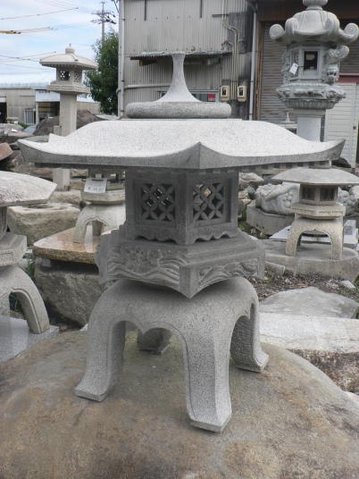 角雪見灯篭（国産） 石製品 和風日本庭園用 石灯篭（とうろう）の製造 