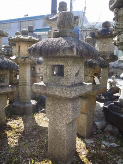 織部灯篭（国産） 石製品 和風日本庭園用 石灯篭（とうろう）の製造 