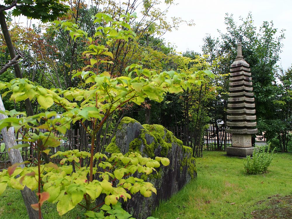 十三重層塔