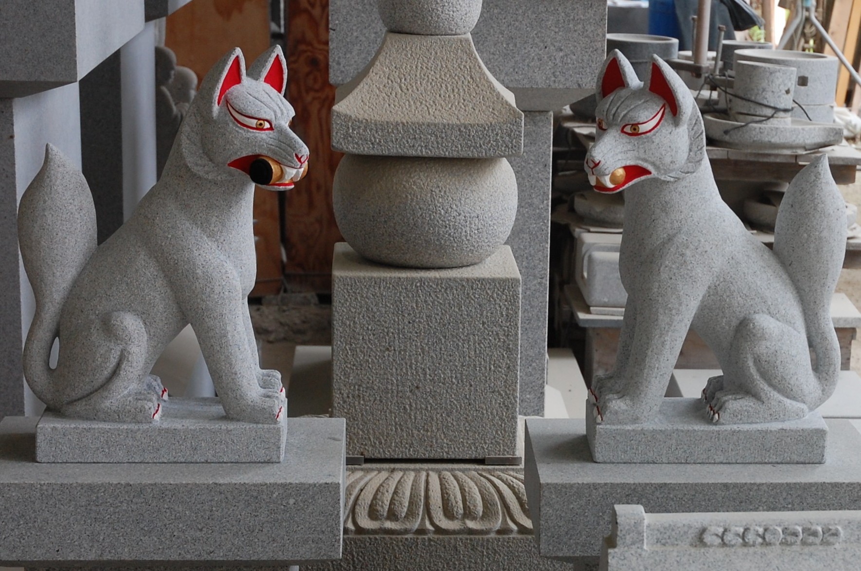 愛知県岡崎市の日本庭園石灯篭・水鉢蹲（つくばい）・石製品の製造販売