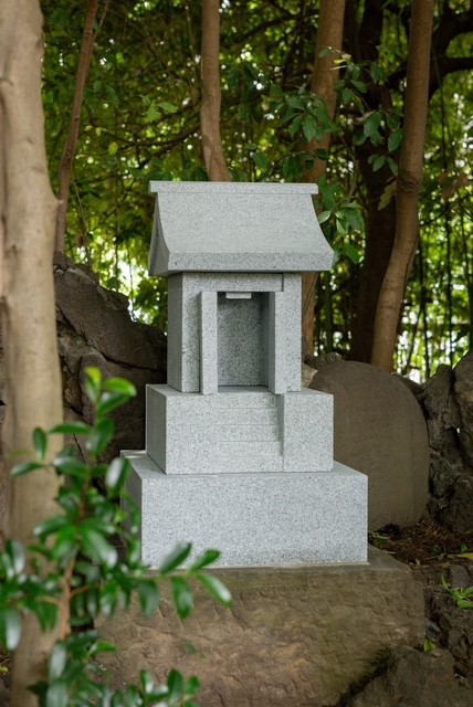 祠の建て替え工事