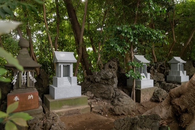祠の建て替え工事